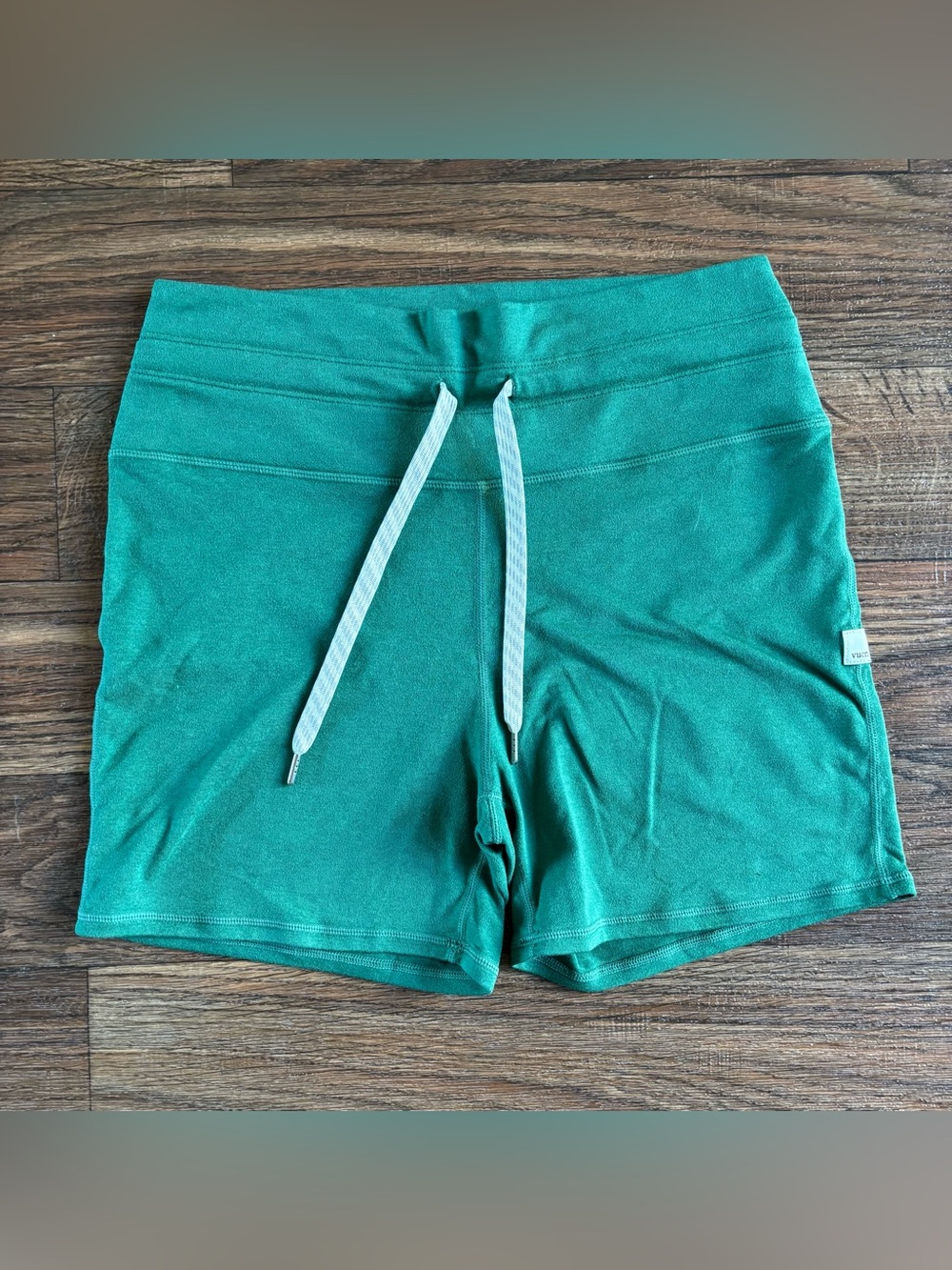 Vuori DreamKnit High Waisted Biker Shorts Green Size S Activewear Lounge